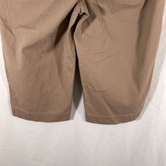 Chico's Shorts Women's 4 Tan Pockets Mid Rise Cotton Blend Button Zip - Picture 9 of 9